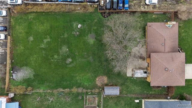 21 Barlow Avenue, Lackawanna, NY 14218