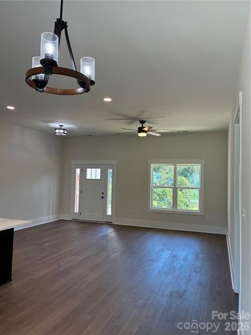 1215 Charlotte Avenue, Rock Hill, SC 29732