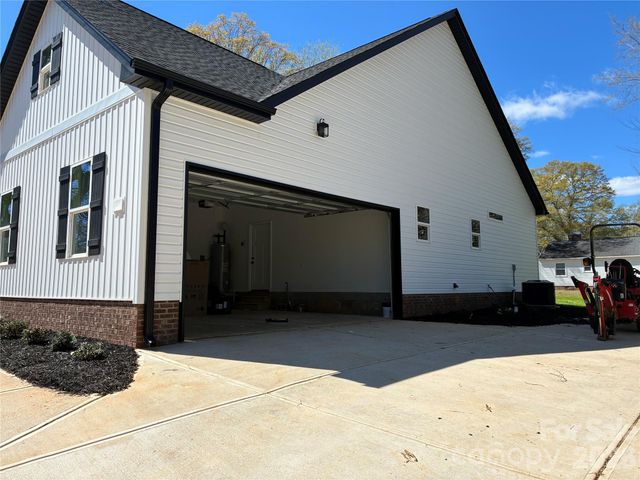 1215 Charlotte Avenue, Rock Hill, SC 29732