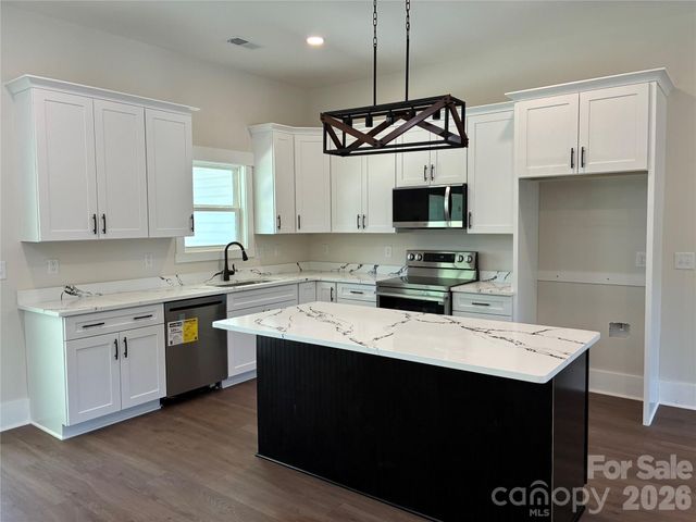 1215 Charlotte Avenue, Rock Hill, SC 29732