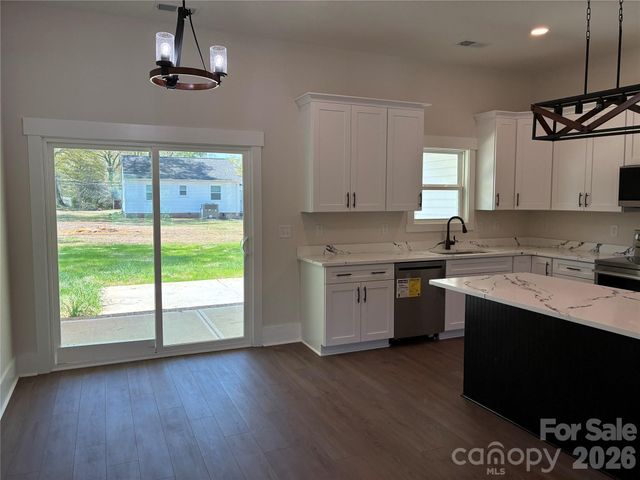 1215 Charlotte Avenue, Rock Hill, SC 29732