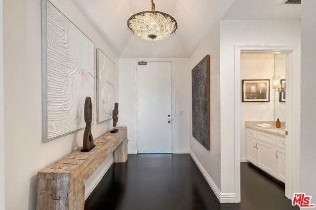 10110 Empyrean Way 301, Los Angeles, CA 90067