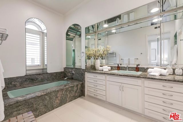 10110 Empyrean Way 301, Los Angeles, CA 90067