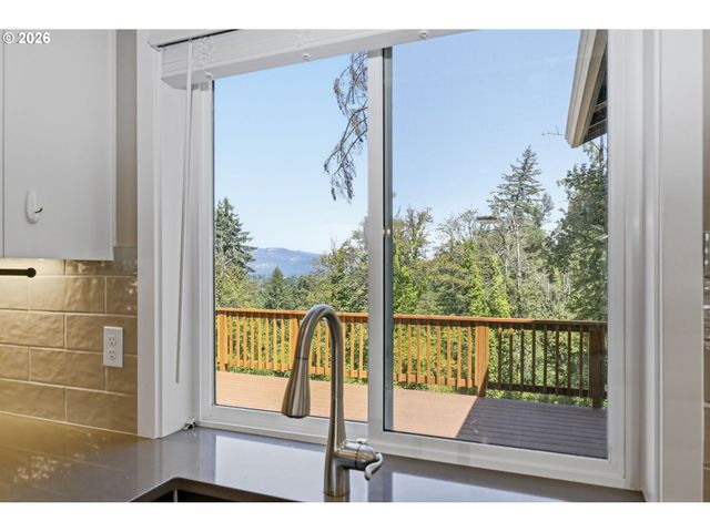 3726 ROCKCRESS Rd, Eugene, OR 97403