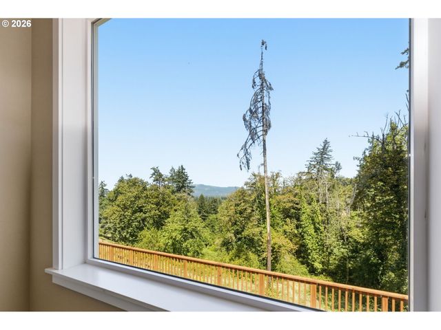 3726 ROCKCRESS Rd, Eugene, OR 97403