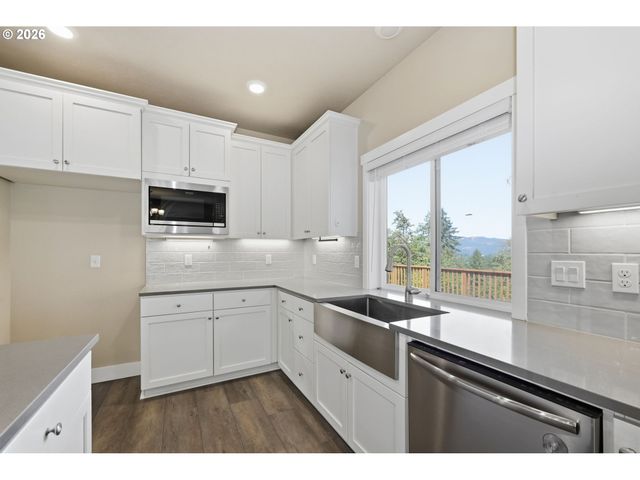 3726 ROCKCRESS Rd, Eugene, OR 97403