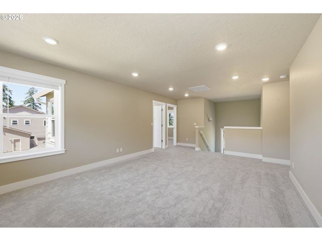 3726 ROCKCRESS Rd, Eugene, OR 97403