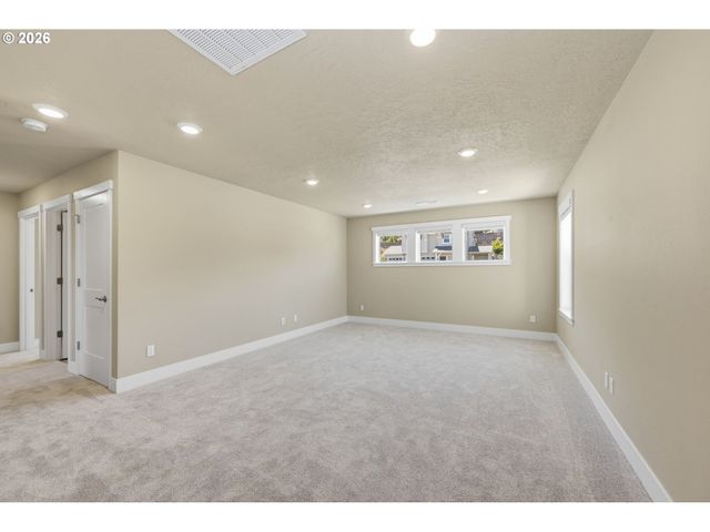 3726 ROCKCRESS Rd, Eugene, OR 97403
