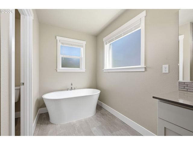 3726 ROCKCRESS Rd, Eugene, OR 97403