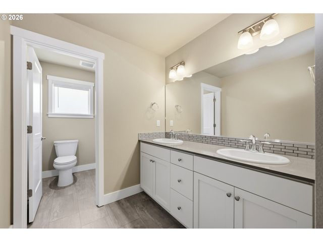 3726 ROCKCRESS Rd, Eugene, OR 97403