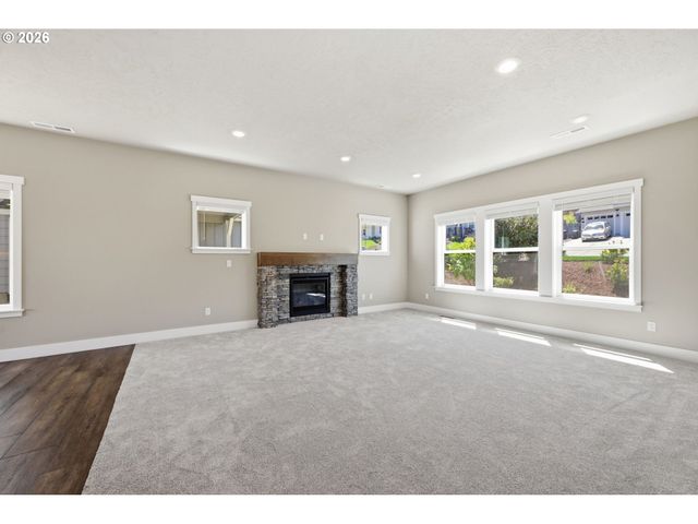 3726 ROCKCRESS Rd, Eugene, OR 97403