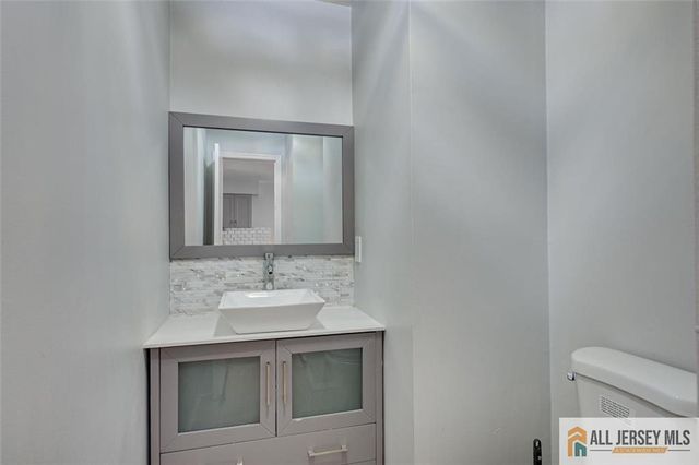 115 Salem Road, North Brunswick, NJ 08902