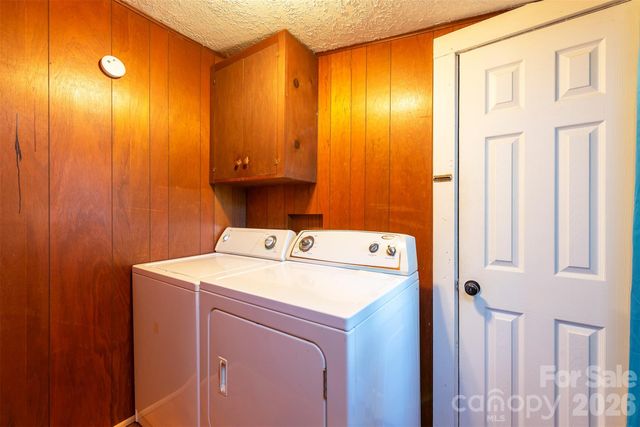 14 Border Street, Black Mountain, NC 28711