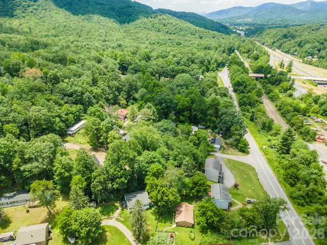 14 Border Street, Black Mountain, NC 28711
