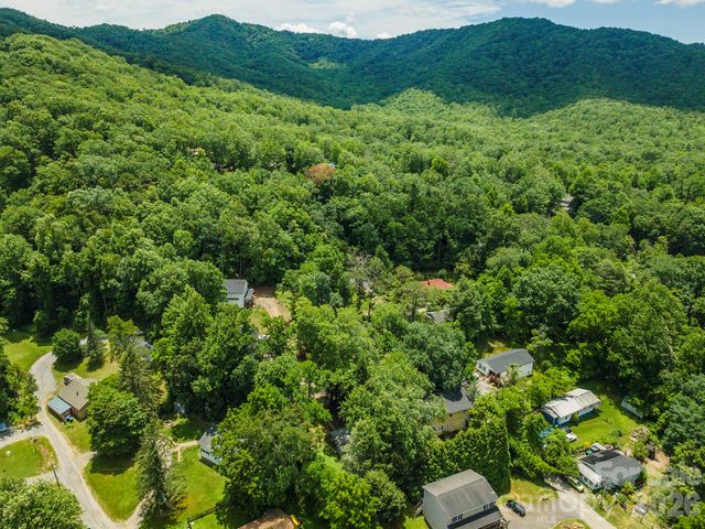 14 Border Street, Black Mountain, NC 28711