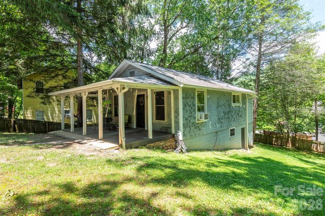 14 Border Street, Black Mountain, NC 28711
