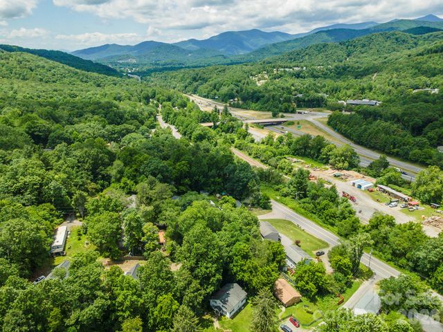 14 Border Street, Black Mountain, NC 28711