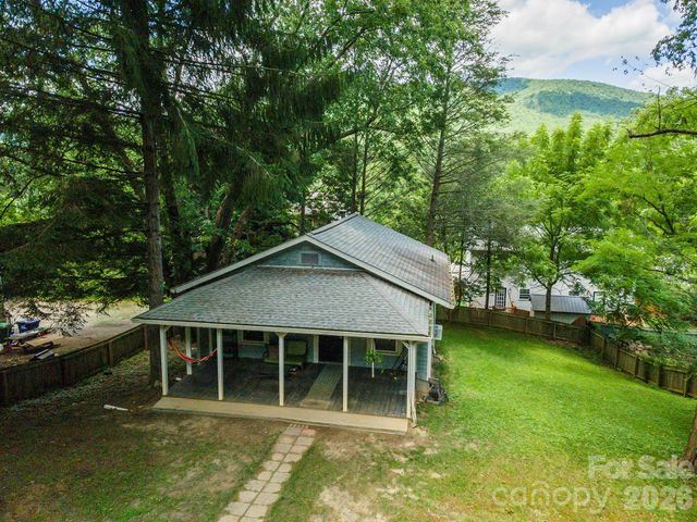 14 Border Street, Black Mountain, NC 28711