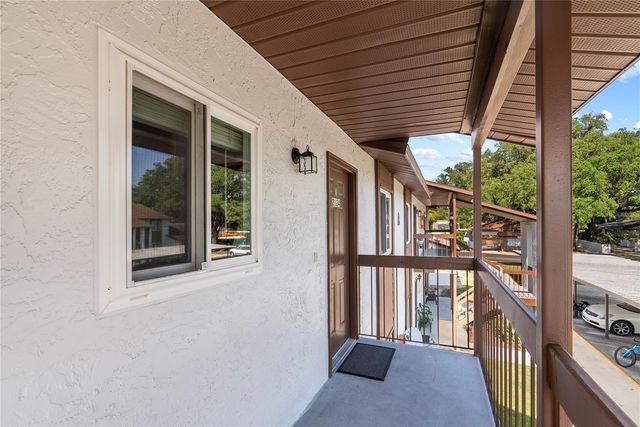 39132 COUNTY ROAD 54 2124, Zephyrhills, FL 33542