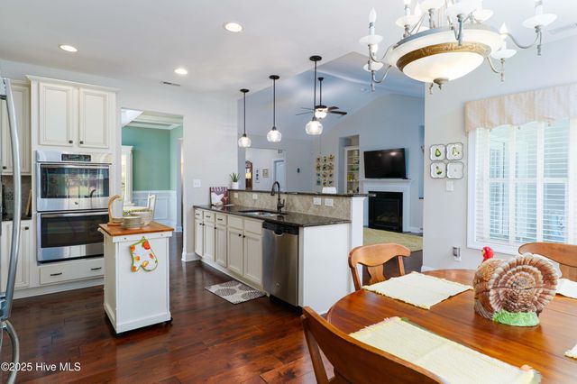 257 Champions Ridge Drive, Southern Pines, NC 28387