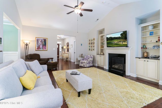 257 Champions Ridge Drive, Southern Pines, NC 28387