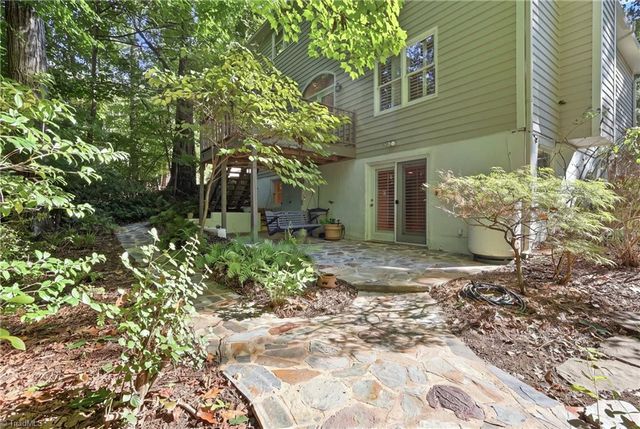 5029 Mereworth Court, Winston-salem, NC 27104