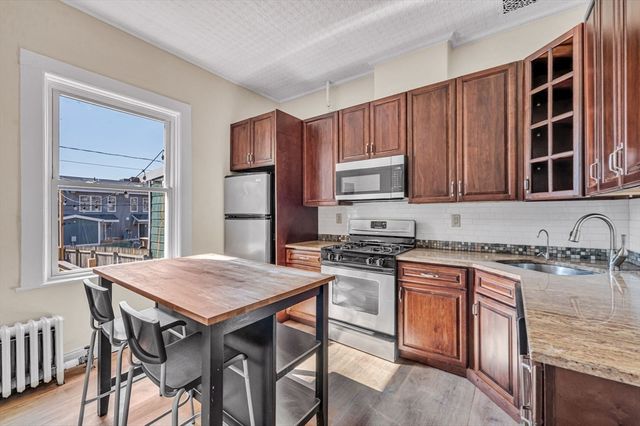 200 Walnut St 200, Holyoke, MA 01040