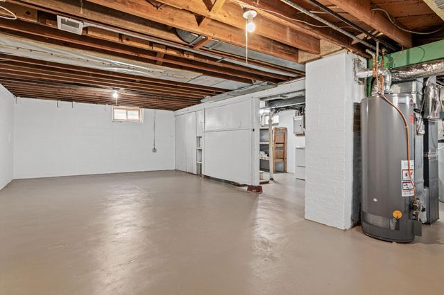 142 Van Buren Avenue S, Hopkins, MN 55343