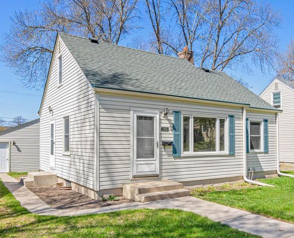 142 Van Buren Avenue S, Hopkins, MN 55343