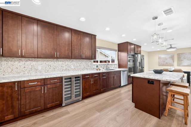 575 575 Bell Ave, Livermore, CA 94550