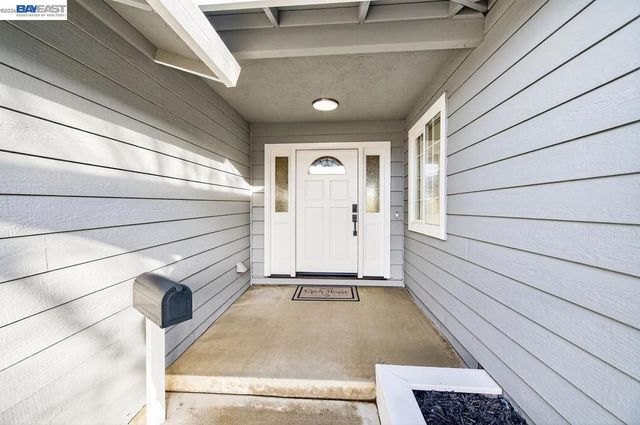 575 575 Bell Ave, Livermore, CA 94550