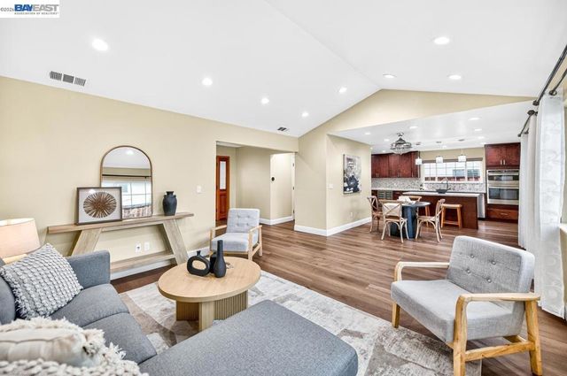 575 575 Bell Ave, Livermore, CA 94550