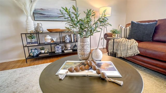 6810 9TH AVENUE W, Bradenton, FL 34209