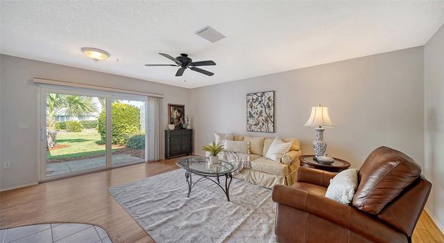 6810 9TH AVENUE W, Bradenton, FL 34209