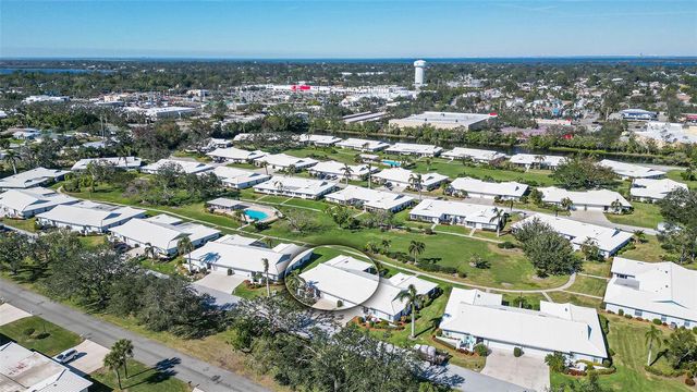 6810 9TH AVENUE W, Bradenton, FL 34209