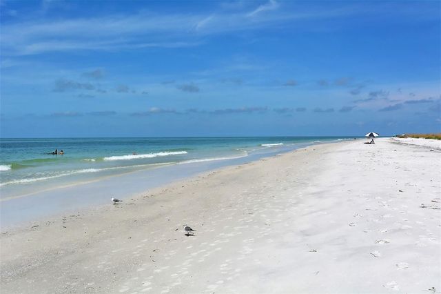 6810 9TH AVENUE W, Bradenton, FL 34209