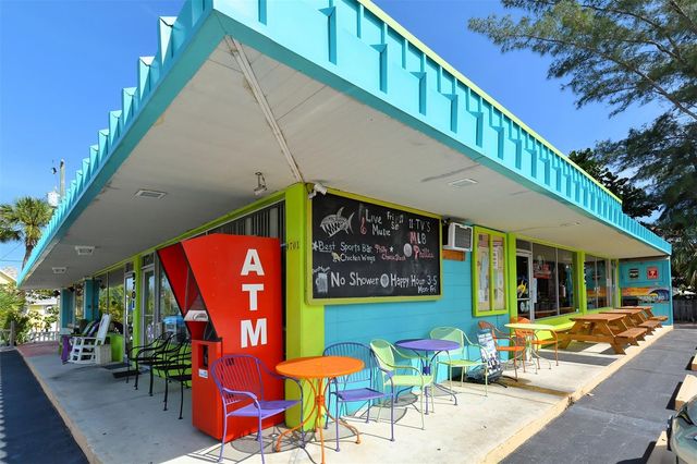 6810 9TH AVENUE W, Bradenton, FL 34209