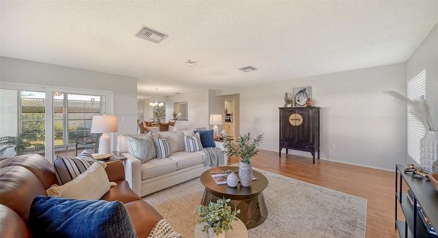 6810 9TH AVENUE W, Bradenton, FL 34209