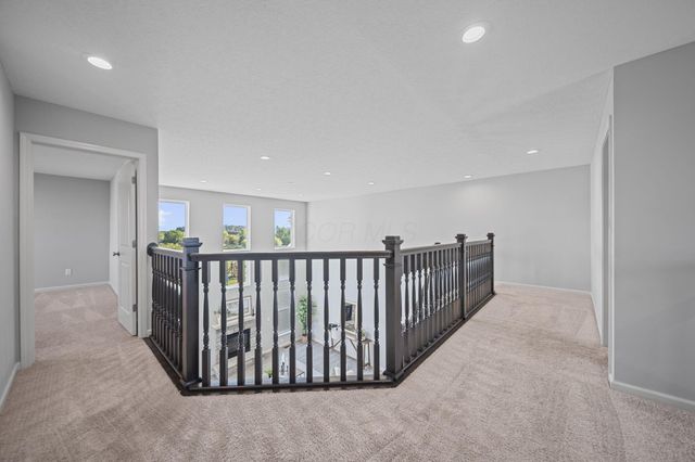 5665 Coventry Court, Lewis Center, OH 43035