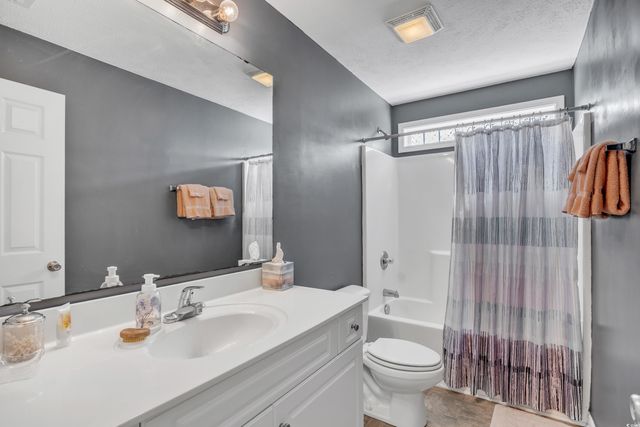 3124 Ivy Lea Dr., Conway, SC 29526