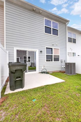 502 Townsford Lane, Moncks Corner, SC 29461
