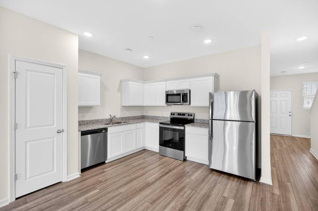 502 Townsford Lane, Moncks Corner, SC 29461
