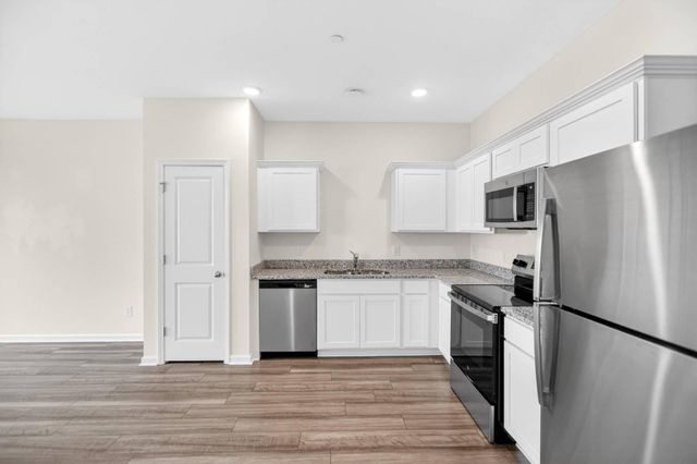 502 Townsford Lane, Moncks Corner, SC 29461