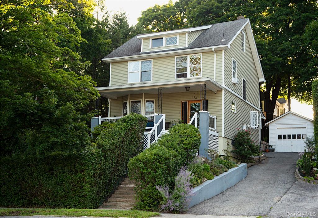 176 Prospect Street, Newburgh, NY 12550