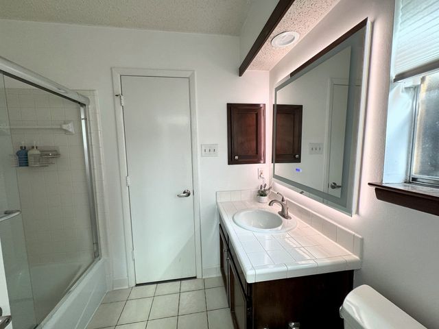 1205 Riverview Drive, Arlington, TX 76012