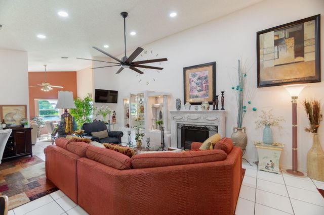 5427 Crystal Anne Drive, West Palm Beach, FL 33417