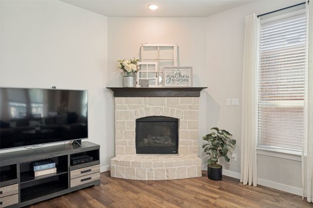 917 Meadows Drive, Argyle, TX 76226