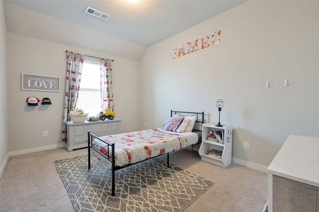 917 Meadows Drive, Argyle, TX 76226