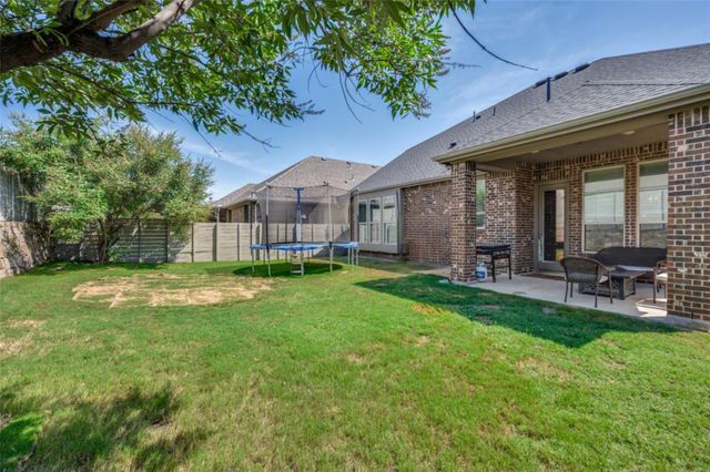 917 Meadows Drive, Argyle, TX 76226