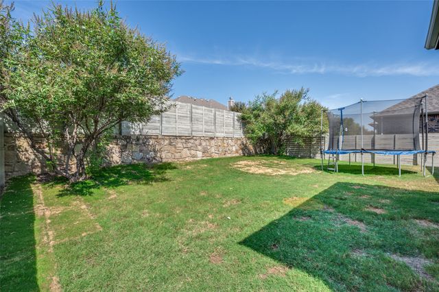 917 Meadows Drive, Argyle, TX 76226